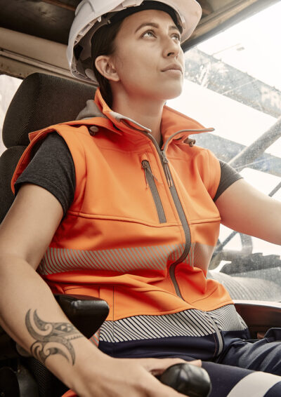 Alternative view of Womens Streetworx 2 In 1 Stretch Softshell Jacket